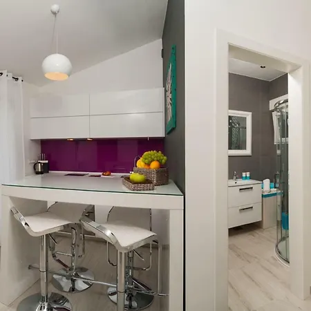 Apartman Uvalic A3 - Dalmatia Апартаменты *