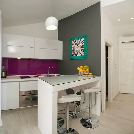Appartement Apartman Uvalic A3 - Dalmatia Trogir