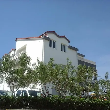Apartman Uvalic A3 - Dalmatia Appartement *